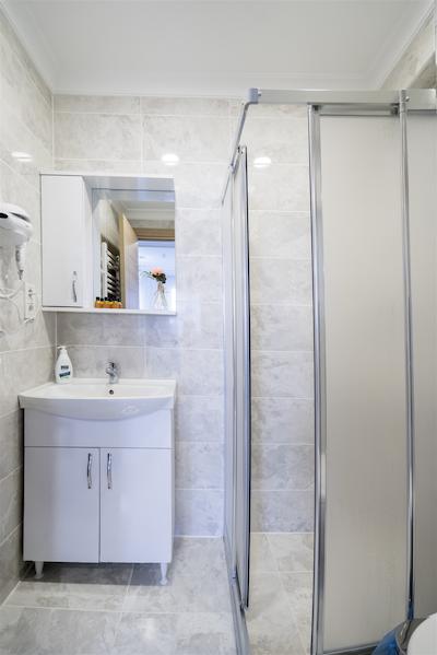 آتام سوئیت اند آپارتمان