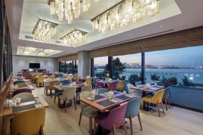 هالیدی این استانبول-توزلا بی