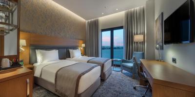 هالیدی این استانبول-توزلا بی