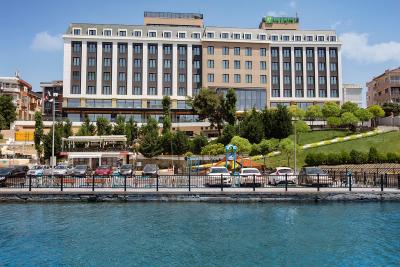 هالیدی این استانبول-توزلا بی