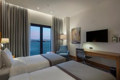 هالیدی این استانبول-توزلا بی