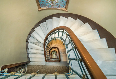 ینی هاستل