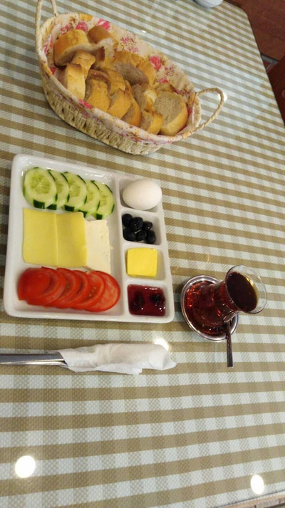 ینی هاستل