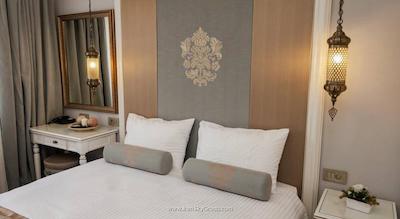 ریموند بلو هتل