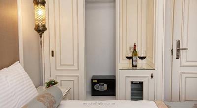 ریموند بلو هتل