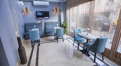 ریموند بلو هتل