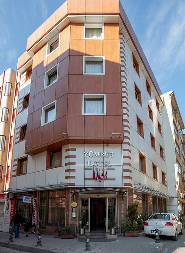گلدن رست هتل