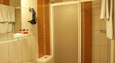 نزیه استانبول