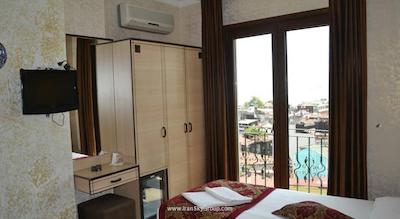 هتل تولیپ هاوس