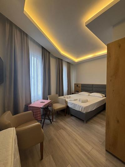 مارین هاوس بوتیک