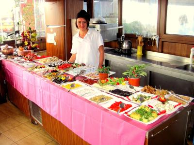 اسانس هتل-اسپشیال کتگوری