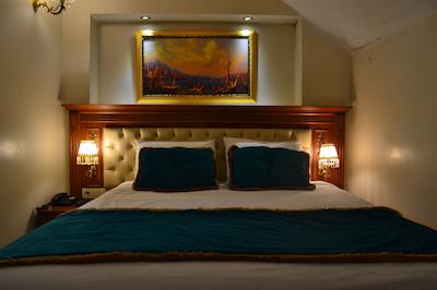 بلو استانبول هتل