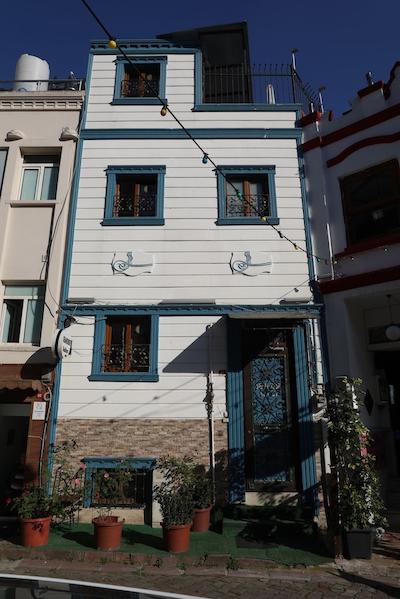 اوتامانیا سوئیت