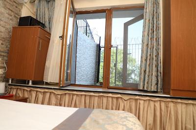 اوتامانیا سوئیت