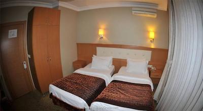 تایاهاتون هتل