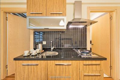 اینویکتوم رزیدنس