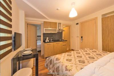 اینویکتوم رزیدنس