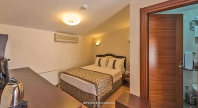 تکسیم مارین هتل