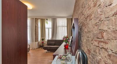 تکسیم مارین هتل