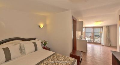 تکسیم مارین هتل