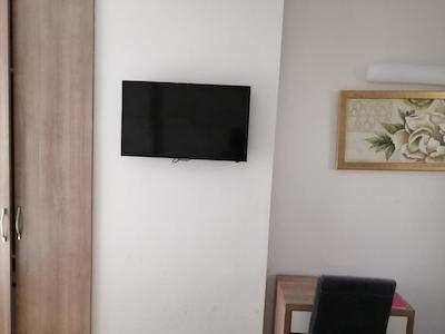 نایس رویال اوتل