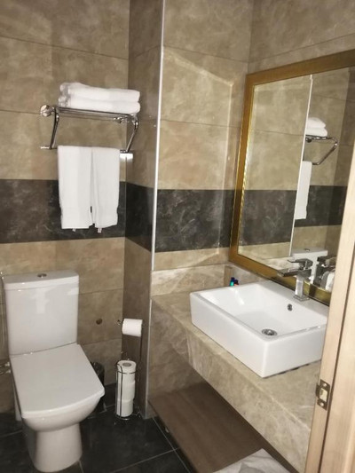 نایس رویال اوتل