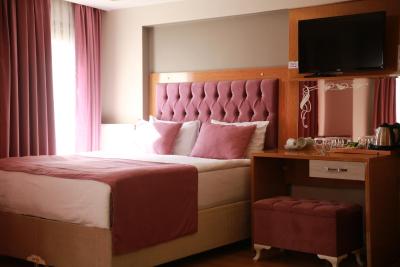 الیت کاسریا هتل