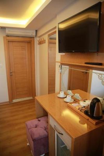 الیت کاسریا هتل