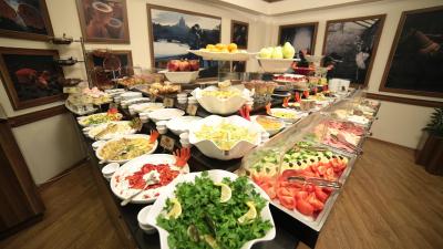 الیت کاسریا هتل