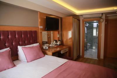 الیت کاسریا هتل