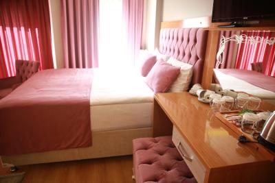 الیت کاسریا هتل