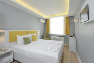 سایبان گلد هتل استانبول