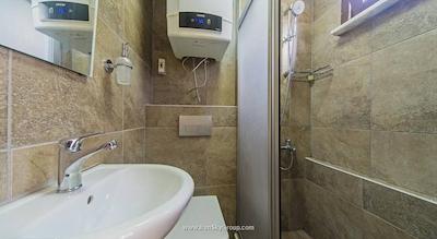 یونیک سوئیت هتل