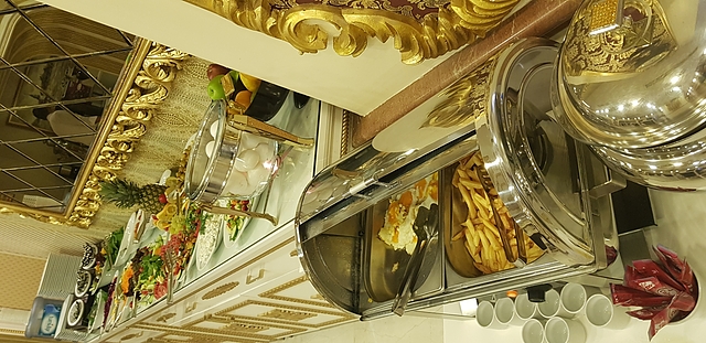 گلدن تاها هتل