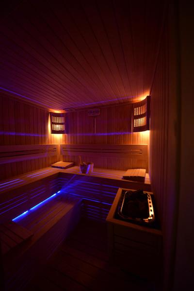 گلدن تاها هتل