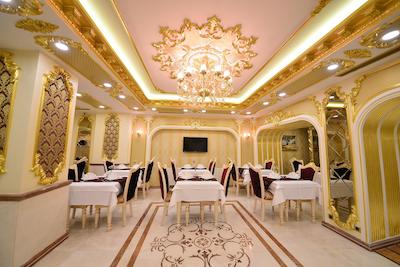 گلدن تاها هتل