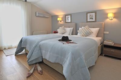 چیا رزیدنس تسویکی