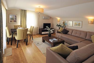 چیا رزیدنس تسویکی