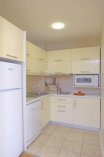 چیا رزیدنس تسویکی