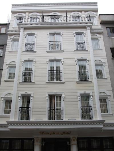 وایت هاوس استانبول