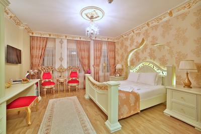 وایت هاوس استانبول