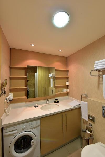 چیا رزیدنس نیشان تاشی