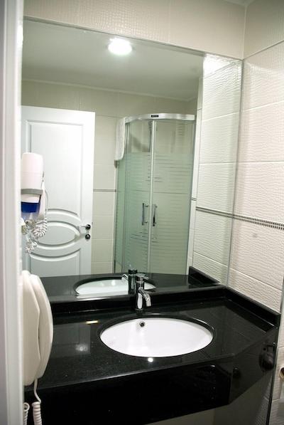 بلو مارین هتل