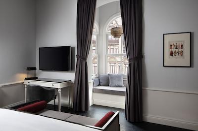 اداهان دکموندو پرا آتوگراف کالکشن