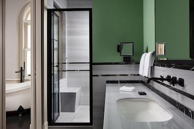 اداهان دکموندو پرا آتوگراف کالکشن