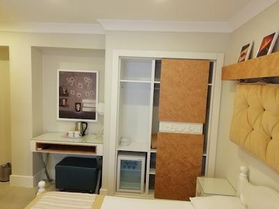 جاست این هتل