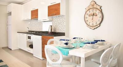 پرمیوم رزیدنس تکسیم اسکوئر