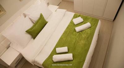 پرمیوم رزیدنس تکسیم اسکوئر