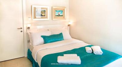 پرمیوم رزیدنس تکسیم اسکوئر