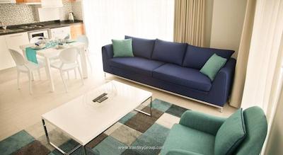 پرمیوم رزیدنس تکسیم اسکوئر